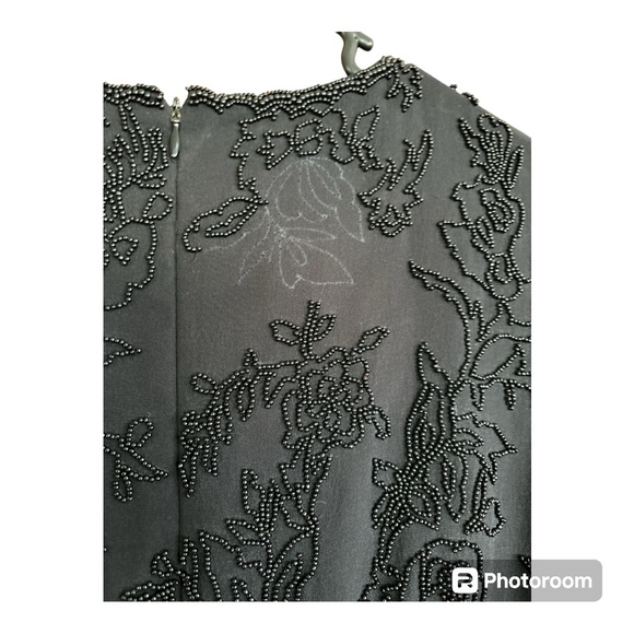 Madison Gray Silk Beaded Top Size 6 - Elegant & Detailed, Good Condition - Picture 6 of 9